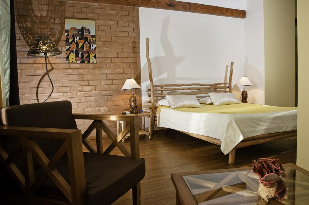 Hotel Restaurant Le Combava อันตานานารีโว ห้อง รูปภาพ