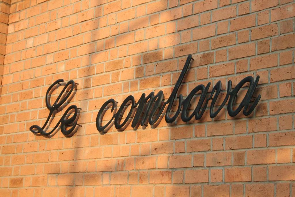 Hotel Restaurant Le Combava อันตานานารีโว ภายนอก รูปภาพ