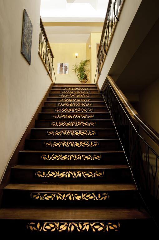 Hotel Restaurant Le Combava อันตานานารีโว ภายนอก รูปภาพ
