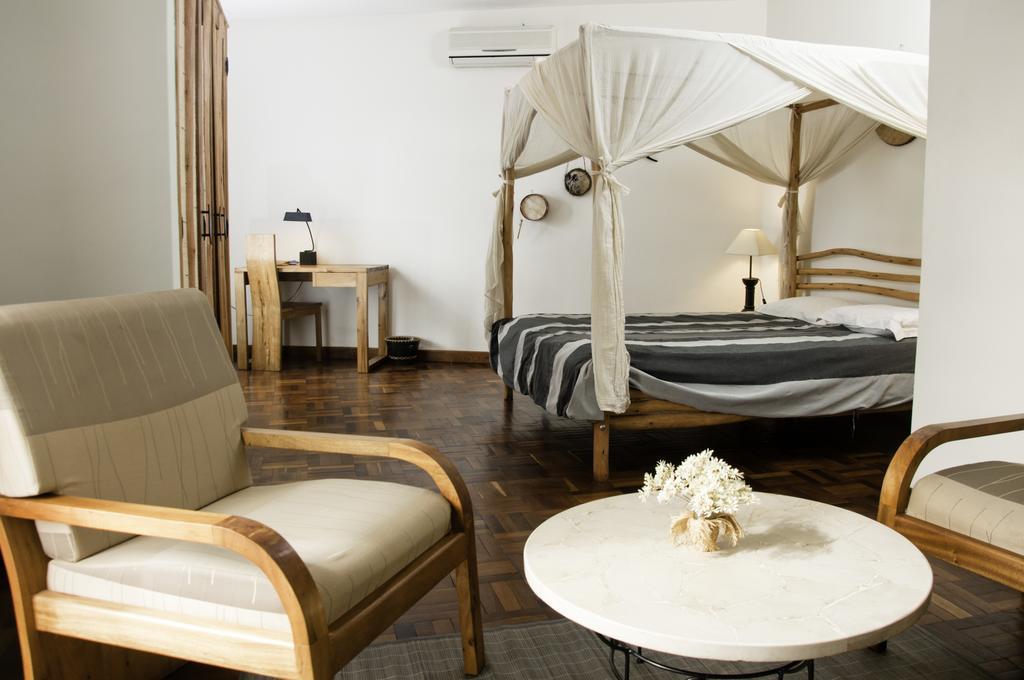 Hotel Restaurant Le Combava อันตานานารีโว ห้อง รูปภาพ