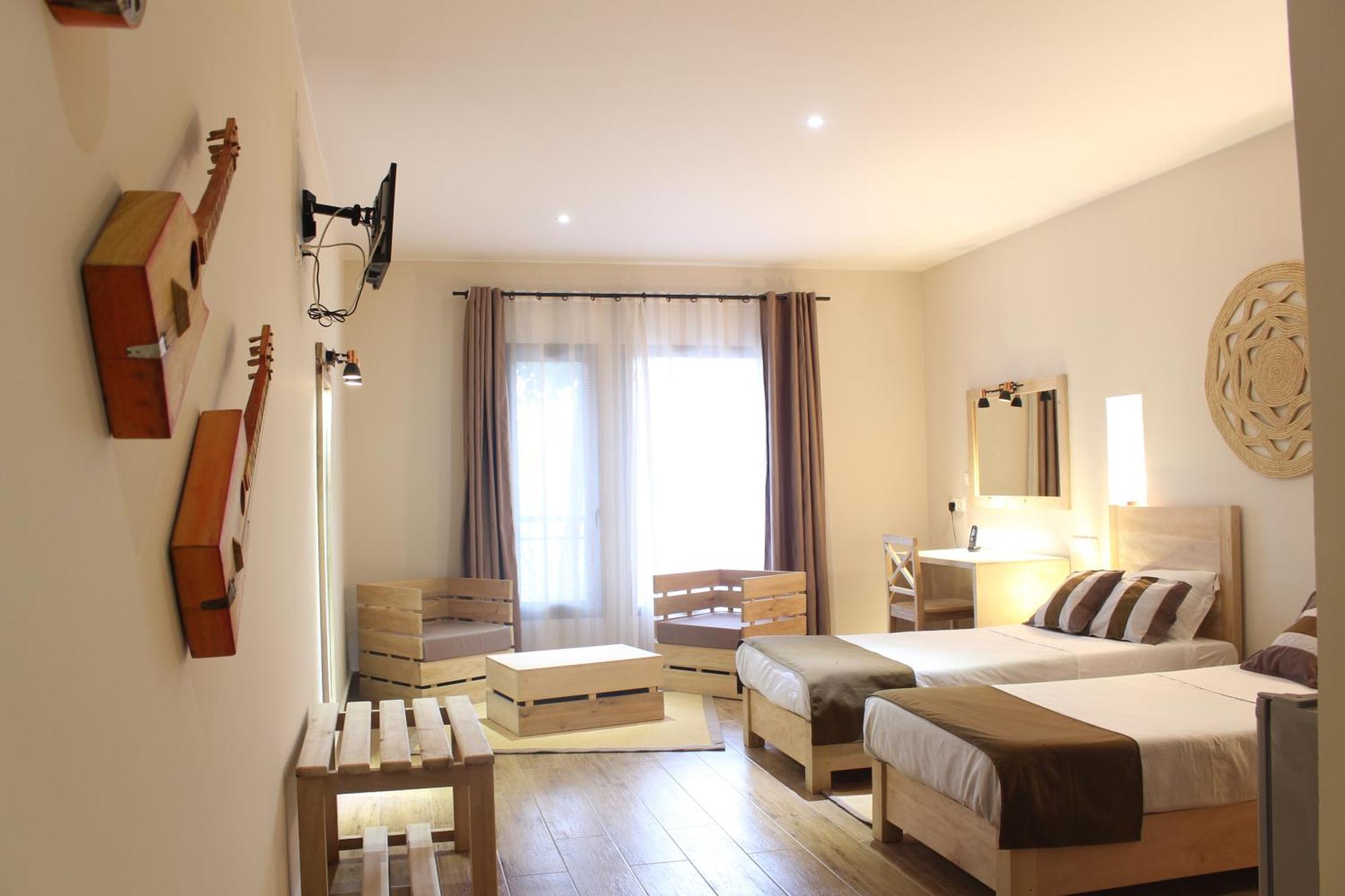 Hotel Restaurant Le Combava อันตานานารีโว ภายนอก รูปภาพ
